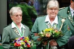 König Gisela und Ihre Zofen